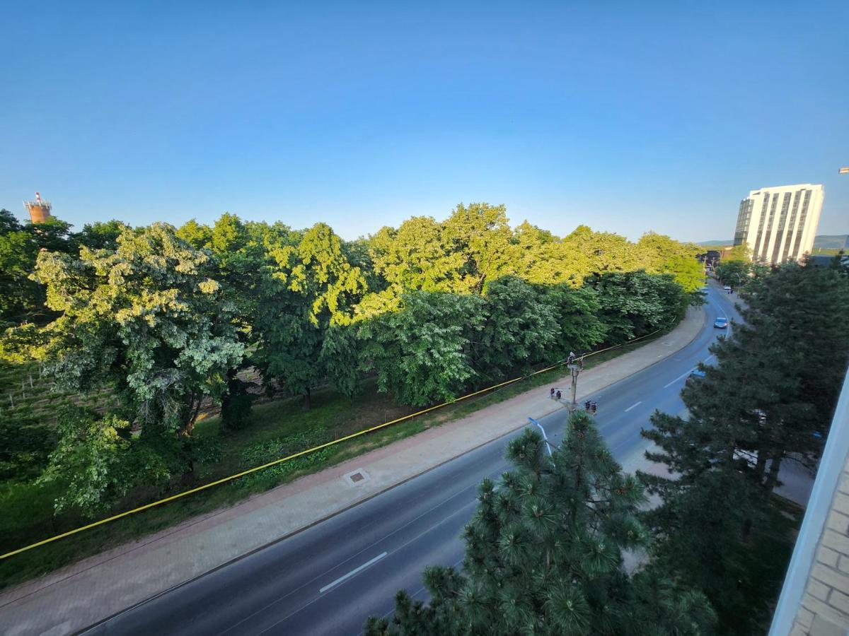 Sunrise New Copou Apartments Iasi Exterior foto